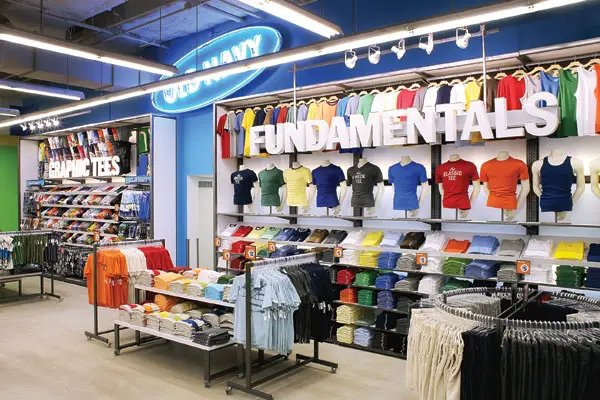 old navy in store image