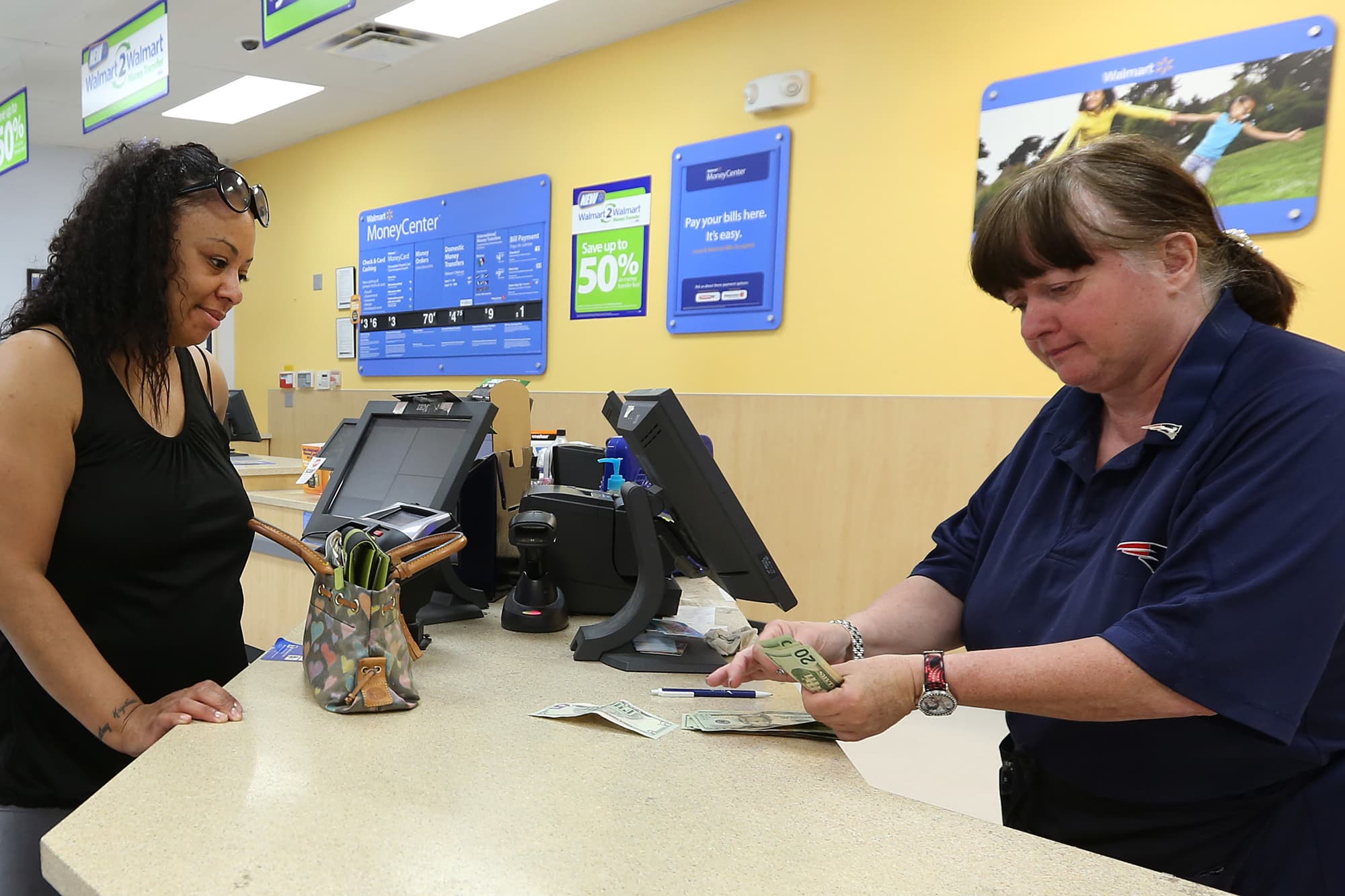 Walmart Cash Checks Service